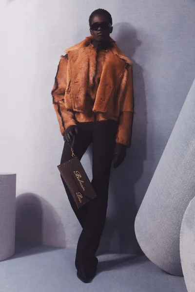 Look 50